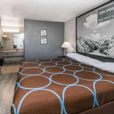 Super 8 By Wyndham Arlington Near At&T Stadium Dış mekan fotoğraf