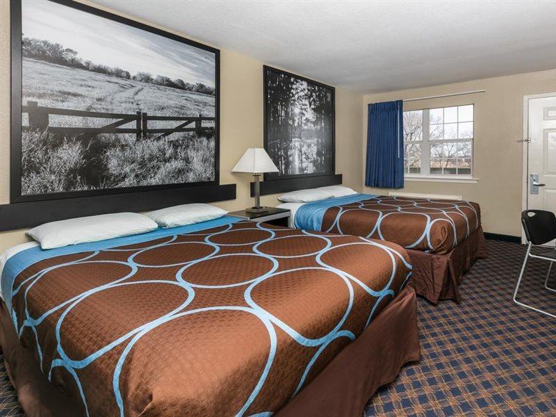Super 8 By Wyndham Arlington Near At&T Stadium Dış mekan fotoğraf