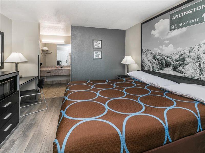 Super 8 By Wyndham Arlington Near At&T Stadium Dış mekan fotoğraf