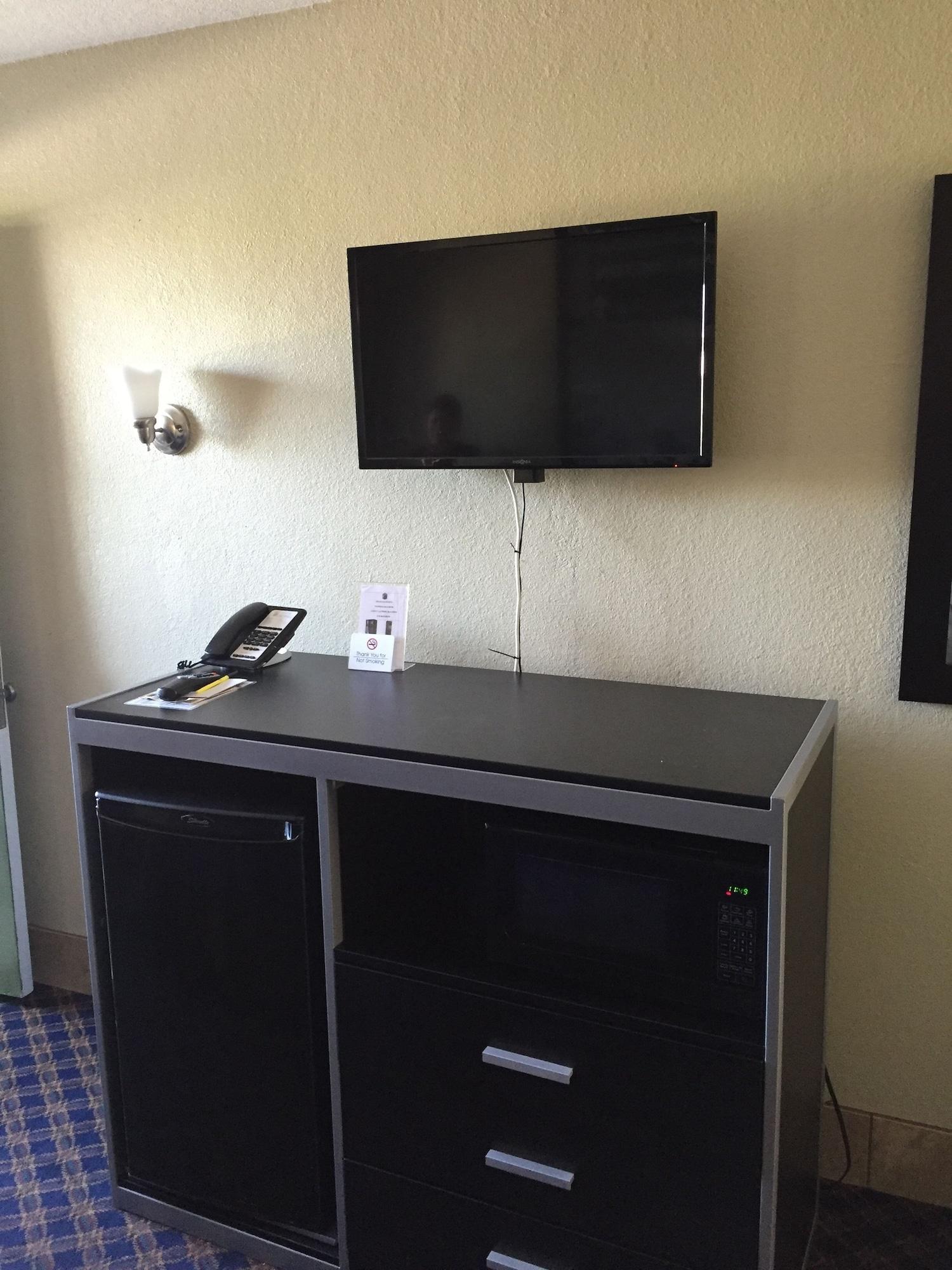 Super 8 By Wyndham Arlington Near At&T Stadium Dış mekan fotoğraf