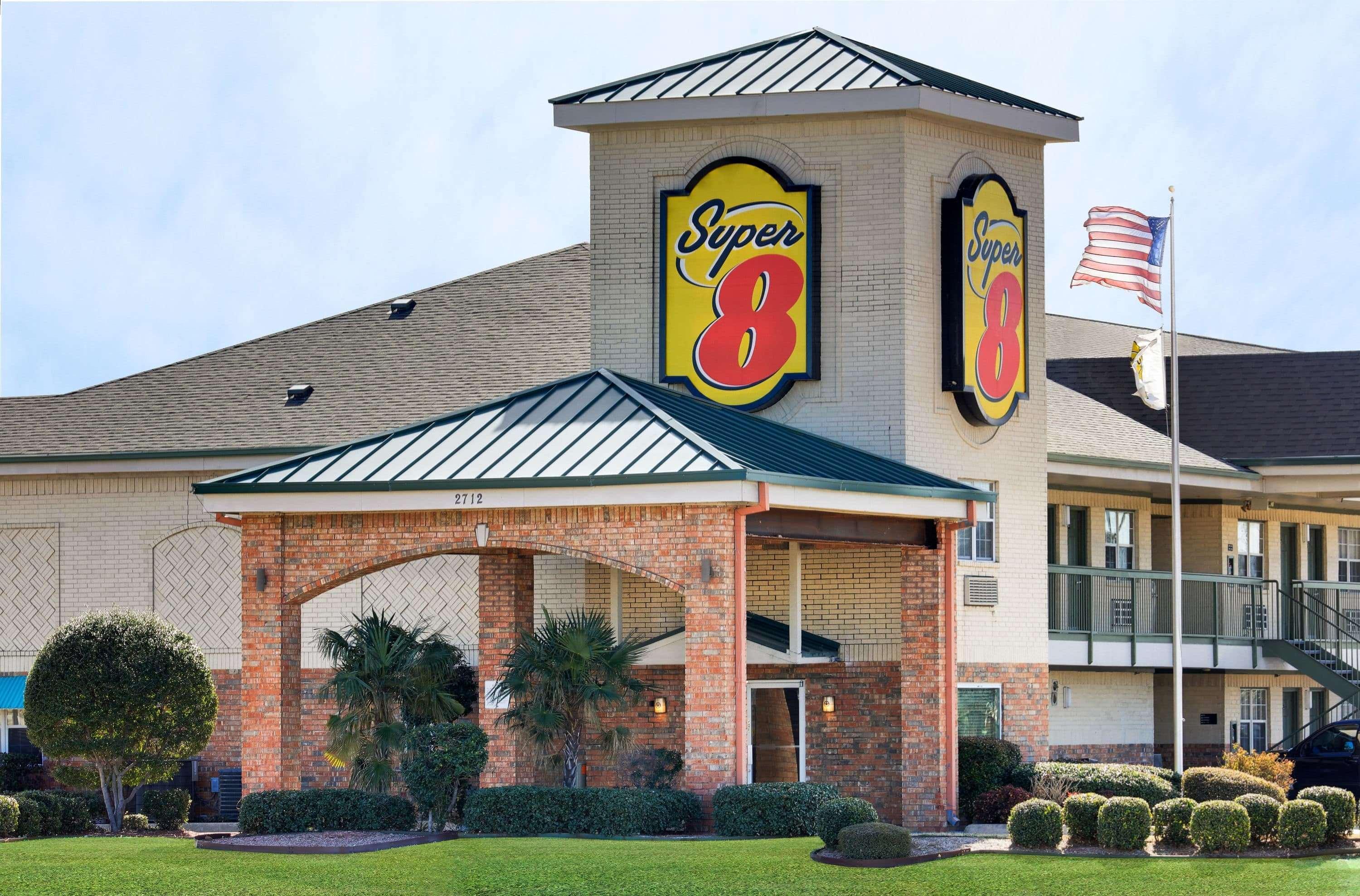 Super 8 By Wyndham Arlington Near At&T Stadium Dış mekan fotoğraf